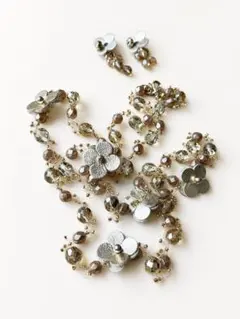 ♡アンテプリマ♡美品♡フィオリーゴールド系ネックレス・ピアス2点セットパーティーのサムネイル