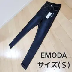 新品タグ付♥️定価14,080円♥️　エモダ　ハイウストスキニーデニム　Ｓサイズのサムネイル
