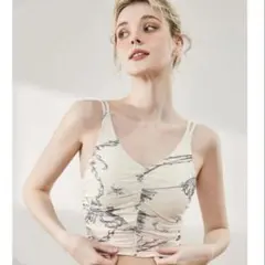 YOMOMENT シャーリング入り タイダイキャミソール パッド付き　Mサイズ