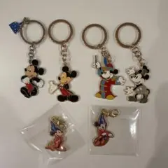 ディズニー　ミッキー　キーホルダーセット