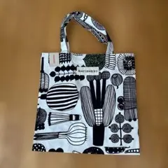 新品未使用 マリメッコ ファブリックバッグ プータルフリン パルハート