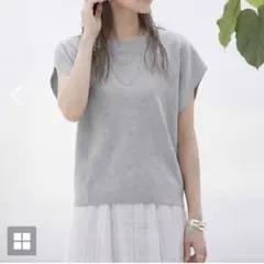 スタイルデリ　Tシャツみたいな微シアー麻調ニットトップス　グレー　美品のサムネイル