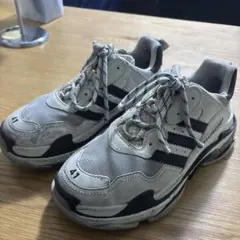 バレンシアガTriple S 41のサムネイル