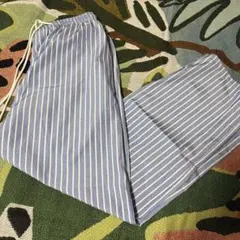 水色　爽やか　ストライプ　パンツ