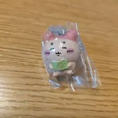 ちいかわ マスコットつきビスケット キーホルダー　古本屋 カニちゃん
