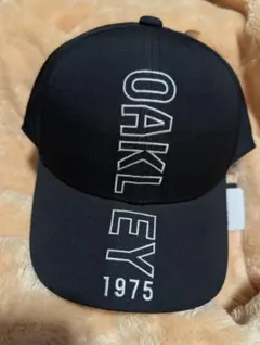 新品タグ付　オークリー　OAKLEY　男女　帽子　キャップ　ベースボール　野球帽