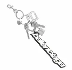BALENCIAGA バレンシアガ ロックモチーフ ネックレス - メルカリ