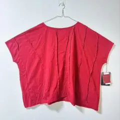 【新品タグ付】萠 MOYURU デザインカットソー Tシャツ 赤 M〜L 変形のサムネイル