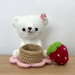 ハンドメイド　あみぐるみ　【いちご狩りのくまさん】　春　お花見