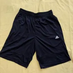 adidas 黒 ショートパンツ S