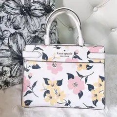 【美品】紐付き kate spade フラワープリント ハンドバッグ