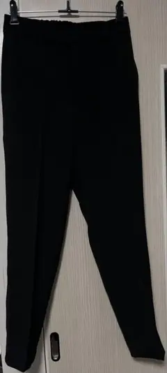 黒スラックス ゴムウエスト 後ろポケット付き
