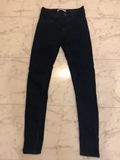 Bershka(べルシュカ)スキニーデニム
