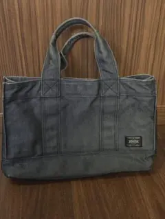 Item thumbnail for item ac171fd0-fa3b-43c1-857f-655bf65c724a