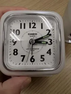 CASIO LED ILLUMINATOR 置時計 ホワイト