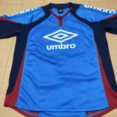 umbro プラクティスシャツ 半袖 ブルー×ネイビー 美品のサムネイル