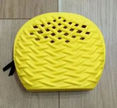 crocs（クロックス）EVA素材 ポーチ イエロー　ジップ付き 小物入れ