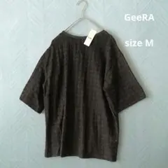 【新品未使用】GeeRA レースカットソー 黒 ゆったり バックスリットのサムネイル