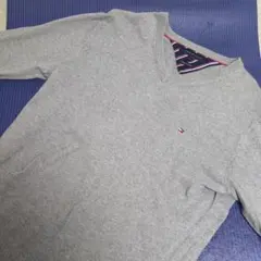 難アリ トミーヒルフィガー Vネック コットンニット サイズS グレー