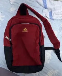 adidas アディダス ボディバッグ レッド