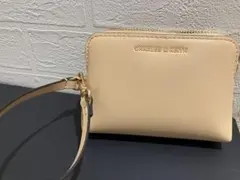 CHARLES & KEITH ポーチのサムネイル