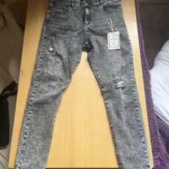 Item thumbnail for item aadd7053-5d7c-49fb-b43e-9e37c43c820e