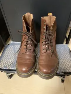 ドクターマーチン8ホール