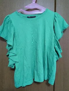 ZARA フリル袖 グリーン Tシャツ S