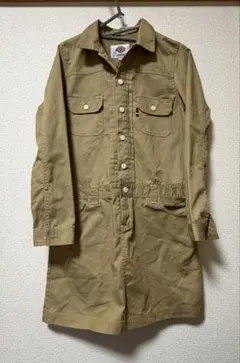 ゆ*こ様 Dickies ワンピース　ベージュのサムネイル