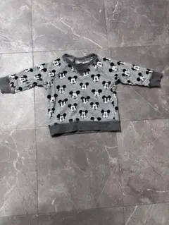 H&M ミッキーマウス柄 グレー トレーナー