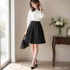 TO BE CHIC 裾プリーツ フレアスカート 38 ブラック 日本製のサムネイル