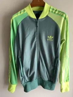 アディダス トレフォイルロゴ刺繍 ジャージ 国旗タグ トラックジャケット
