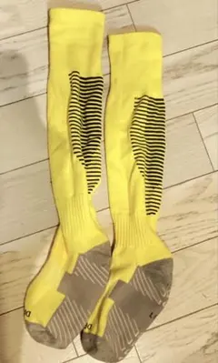イエロー ストライプ サッカーソックス