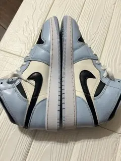 Nikeエアジョーダン1 ミッド アイスブルー(555112-401) 25cm
