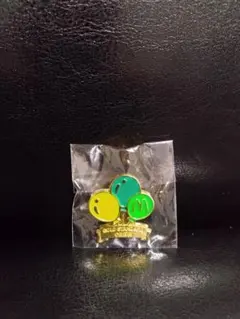 マクドナルド　ピンバッジ　ゴールドスタンダードクルー　緑