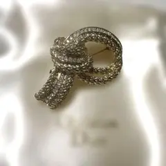 2026年最新】dior ブローチ ラインストーンの人気アイテム - メルカリ