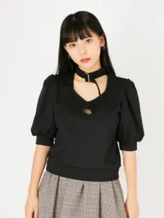 Ank Rouge ラビットくりぬきチョーカー パフスリーブ トップス 黒のサムネイル