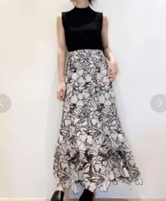 SNIDELカッティングレースマーメイドスカート