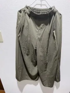 GU ジーユー ワイドパンツ Sサイズ カーキ