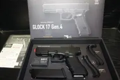 東京マルイ グロック17 Gen4 カスタムバレル 予備マグ2本 ドットサイト