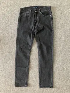 LEVI'S ブラックデニム スリムフィットパンツ