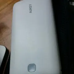 モバイルバッテリー 20000のサムネイル