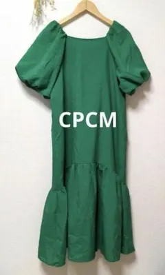CPCM シーピーシーエム ボリューム袖 ティアード ワンピース 無地のサムネイル