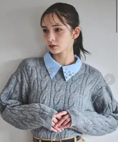 31 Sons de mode ビジュー襟付きケーブルニット （グレー）