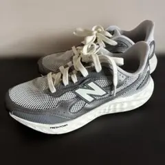 New Balance Fresh Foam Arishi スニーカー　26のサムネイル