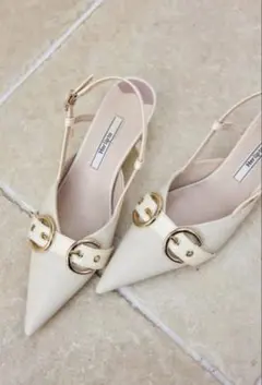 herlipto Buckle-Belted Slingback Pumpsのサムネイル
