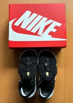 ［美品］NIKE エアマックスココ サンダル　２４センチ