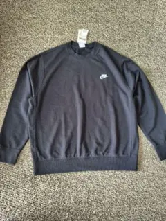 新品！ナイキクルーネックトレーナー黒