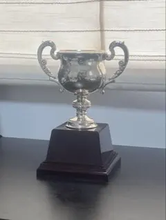 優勝カップ