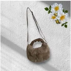 ファー バック ショルダーバッグ ふわふわ 可愛い　2way ページュ